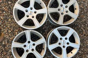 Kit 4 cerchi in lega 15 momo 5x112 6.5Jx15h2