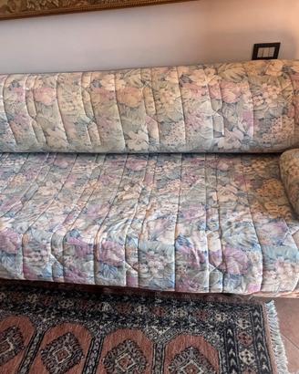 Divano letto con materasso
