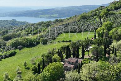 Casale a Baschi