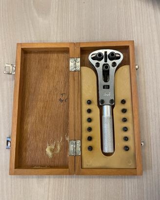 Chiave Apricassa Orologi