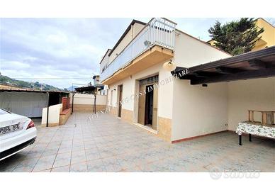 Villetta a schiera di 170 m² con 5 locali e box au