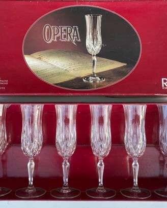 Servito di 6 calici flutes  cristallo lavorato RCR