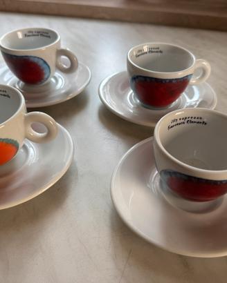 Tazze illy capuccino
