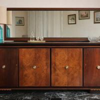 Grande credenza Art Déco anni ’30 con specchio