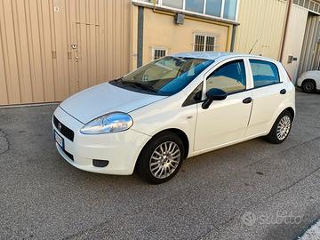 Fiat grande punto autocarro