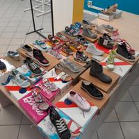Stock Calzature Uomo Donna Bambina Marche 2 €