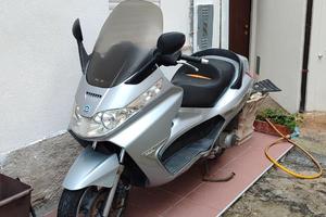 Piaggio X8 125