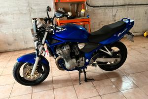 Suzuki bandit 600 del 2001