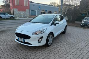Ford fiesta van 2 POSTI 2020