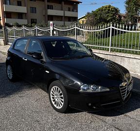 Alfa Romeo 147 JTDm - 2007