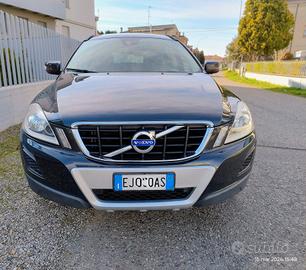 VOLVO XC60_2011
