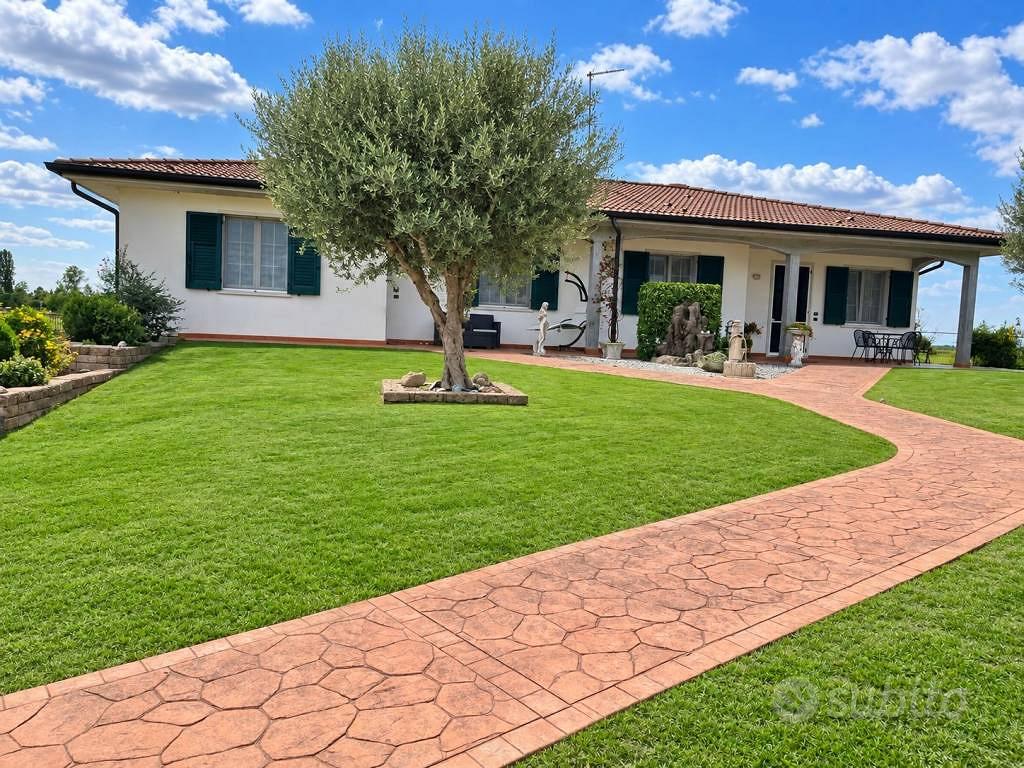 Casa – Concamarise, Piazza - Vista 2