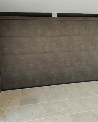 Portone sezionale Hörmann LPU42 3 m x 2 m