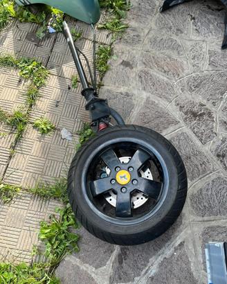 Ricambi vespa gt 200 350 gts