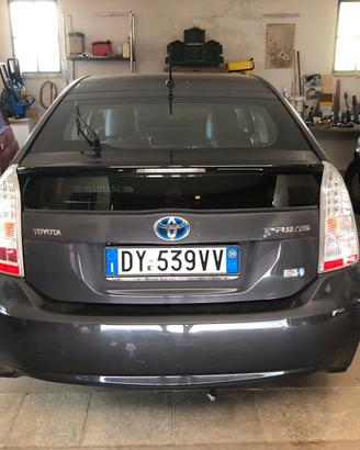 Toyota Prius Diplomat