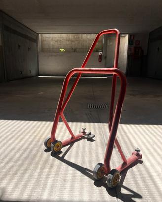 Cavalletto alza moto