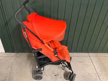 Passeggino Inglesina leggero - Chiusura a ombrello