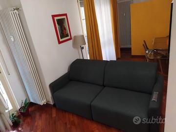 comodo divano Tanghetti con sedute estraibili