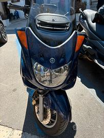 Yamaha majesty 250