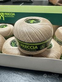 Gomitoli di filo di scozia per uncinetto