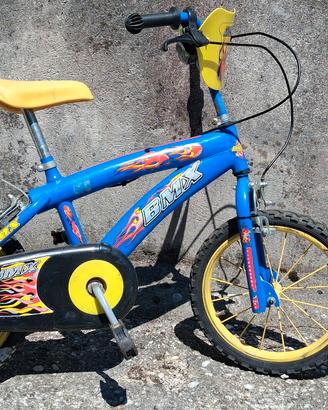 bicicletta da bambini/a