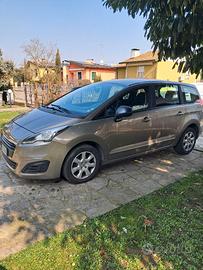 PEUGEOT 5008 1.6 HDi 115CV Business