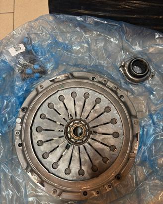 Frizione + volano rinforzati alfa 147/GT 1.9