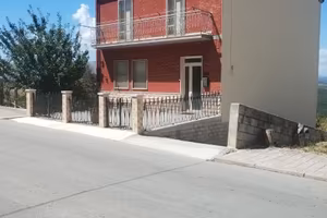Casa Indipendente a Torella del Sannio