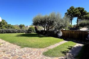 Villa a Olbia, via del Gelsomino, 4 locali