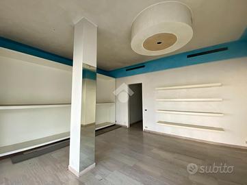 NEGOZIO A BASSANO DEL GRAPPA