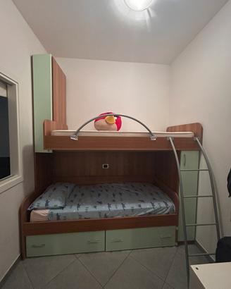 Cameretta  con letto a castello