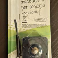 Meccanismo per orologio con lancette