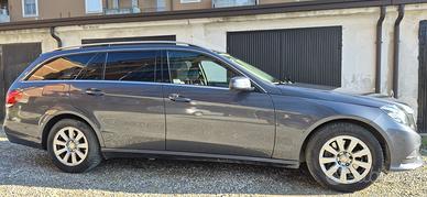 Mercedes-Benz E300 T-Bluetec Hibrid