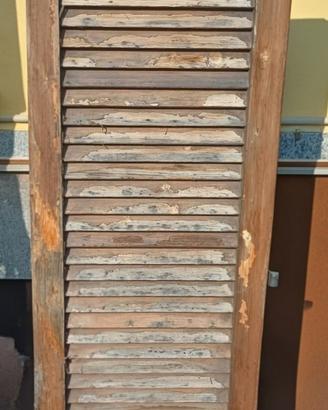 1 anta destra di una persiana in legno 144 x 51 