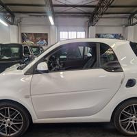 Brabus xclusive total white 77000km garanzia straf