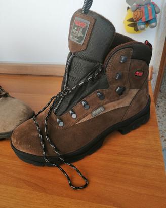 scarponi da trekking