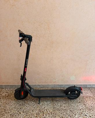 Navee 25 i pro