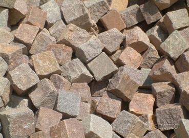 20mq di cubetti in pietra di luserna