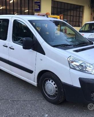 Ricambi F. Scudo 2009 bianco blu vetrato e chiuso