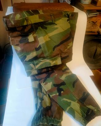 pantaloni militari