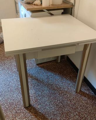 Tavolo da cucina allungabile concassetto