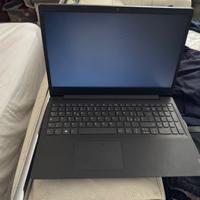 Laptop Lenovo V15 -Ada