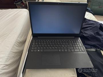 Laptop Lenovo V15 -Ada