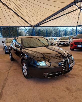 Alfa Romeo 147 1.9 JTD 115 CV 3p. Distinctive
