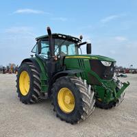 Trattore Agricolo John Deere 6215R 2017
