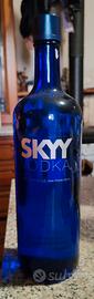 bottiglia di VODKA SKYY