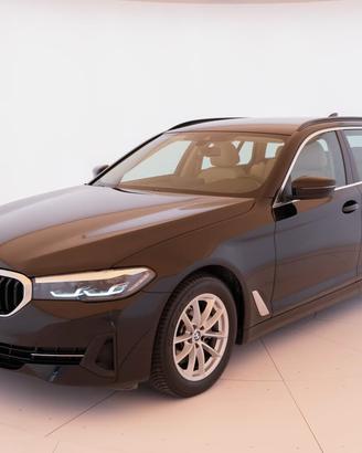 BMW 518d Touring mhev 48V auto