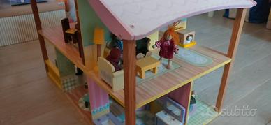 Casa delle bambole  in legno
