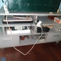 tavolino per televisione 