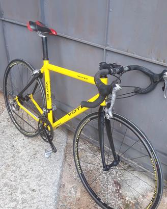 bici da corsa alluminio- carbonio